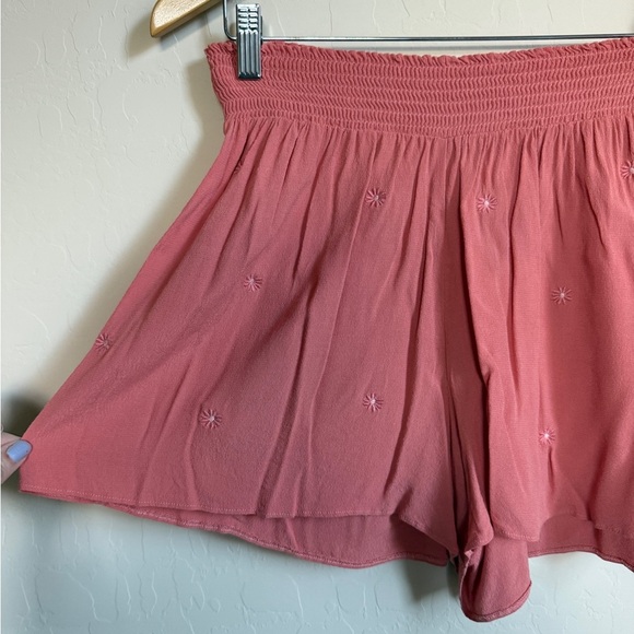 Victoria’s Secret PINK floral embroidered flowy boho casual shorts Women Large - Picture 3 of 8